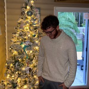 Meet your Posher, Aaron